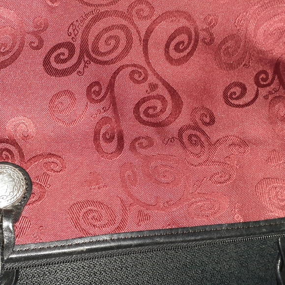 Beautiful Authentic Brighten Shoulder Bag - Picture 6 of 8